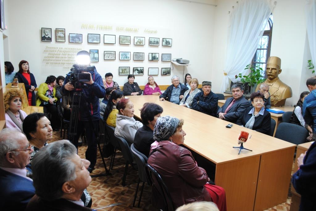 Вечер памяти поэтессы Джеваире Меджитовой «Джеваиренинъ иджады» («Творчество Джеваире»)