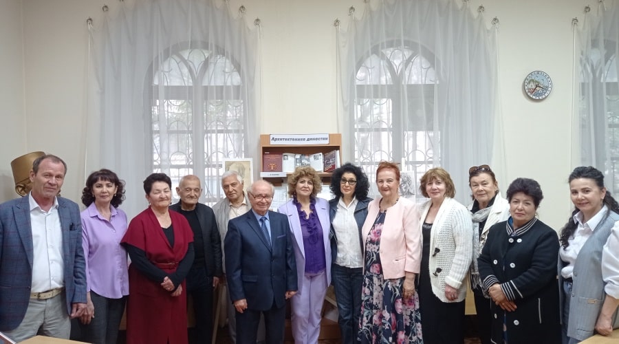 Встреча с интересными династиями